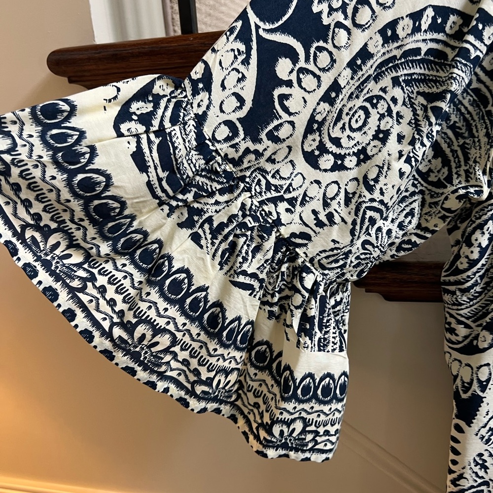 💚 Umgee Navy and Cream Patterned Dress medium bell sleeves - Picture 2 of 3